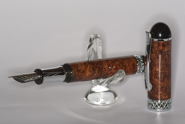 Apollo Infinity fountain pen in Honduras Rosewood burl